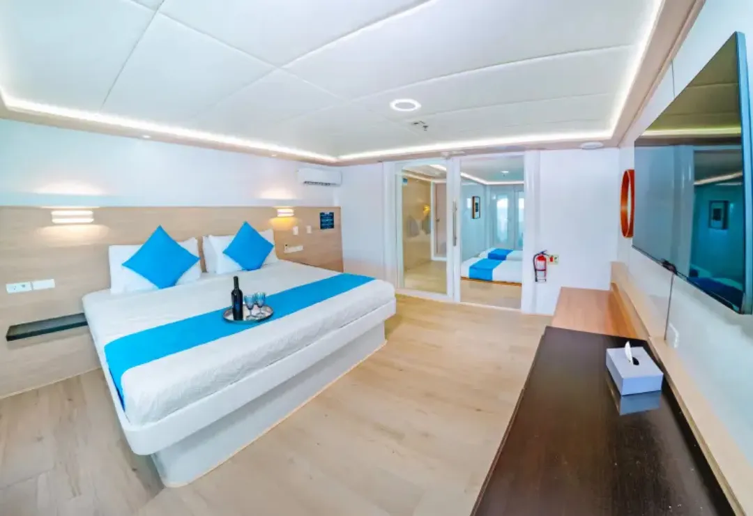 Cabin Treasure Cruise