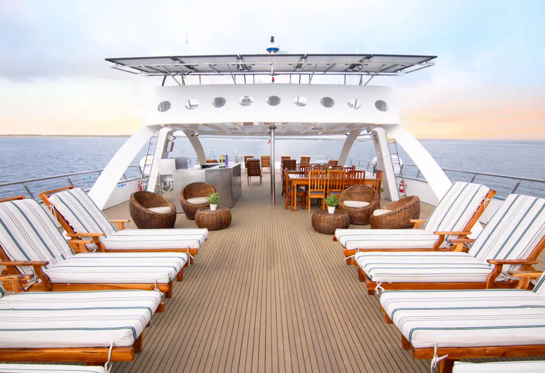 SunDeck Solaris Cruise